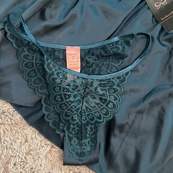 New with Tags Hunkemoller BD Satin Lace Riri Size Small - Picture 8 of 10
